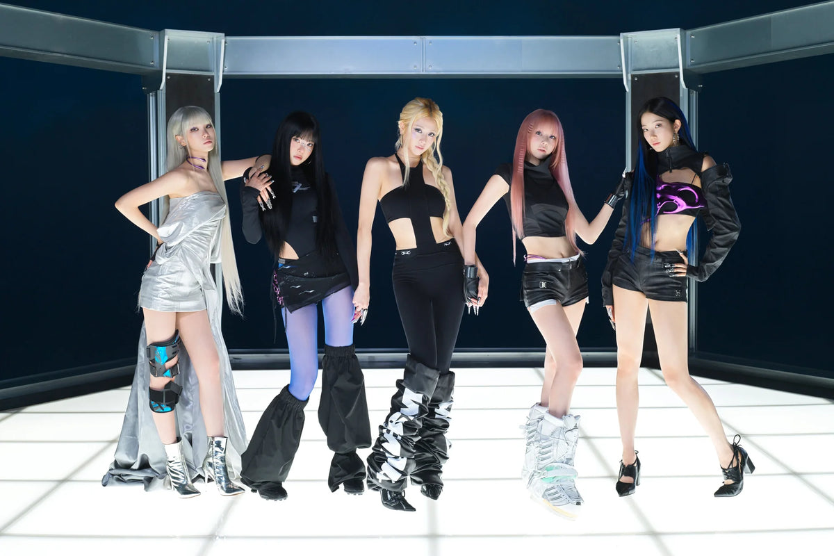 LE SSERAFIM: Kim Chaewon, Sakura, Huh Yunjin, Kazuha and Hong Eunchae