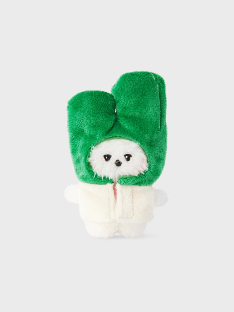 BT21 RJ mini minini VEGGIE DOLL, peluche officielle alpaga vert Jin de BTS, fond clair, vue de face