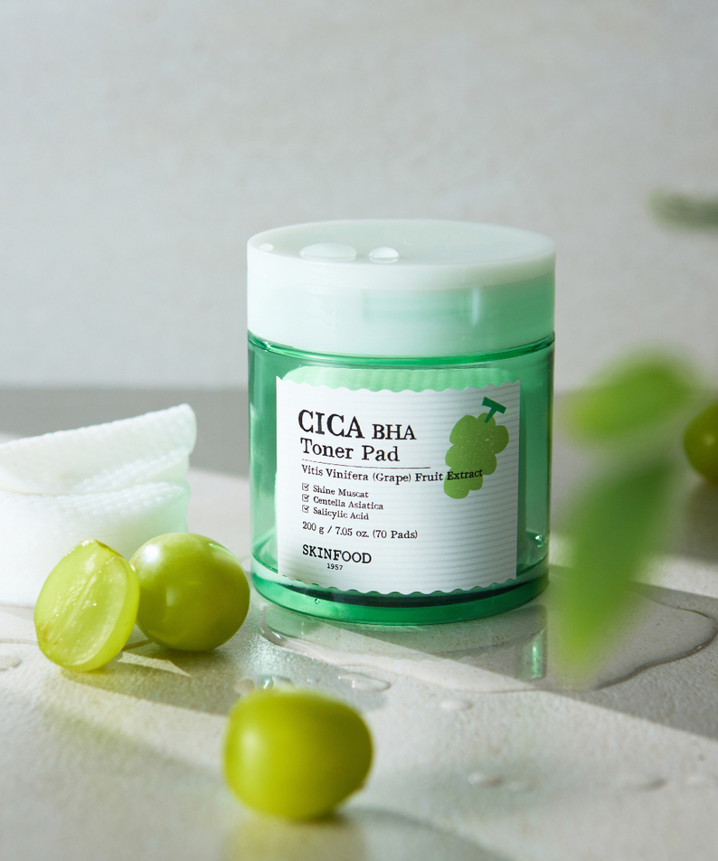 SKINFOOD Shine Muscat Cica Bach Toner Pad (70 sheets)